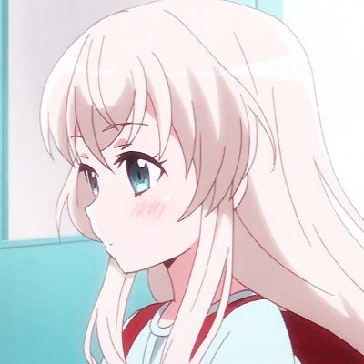 女子在公交站台阻止男子抽烟遭辱骂